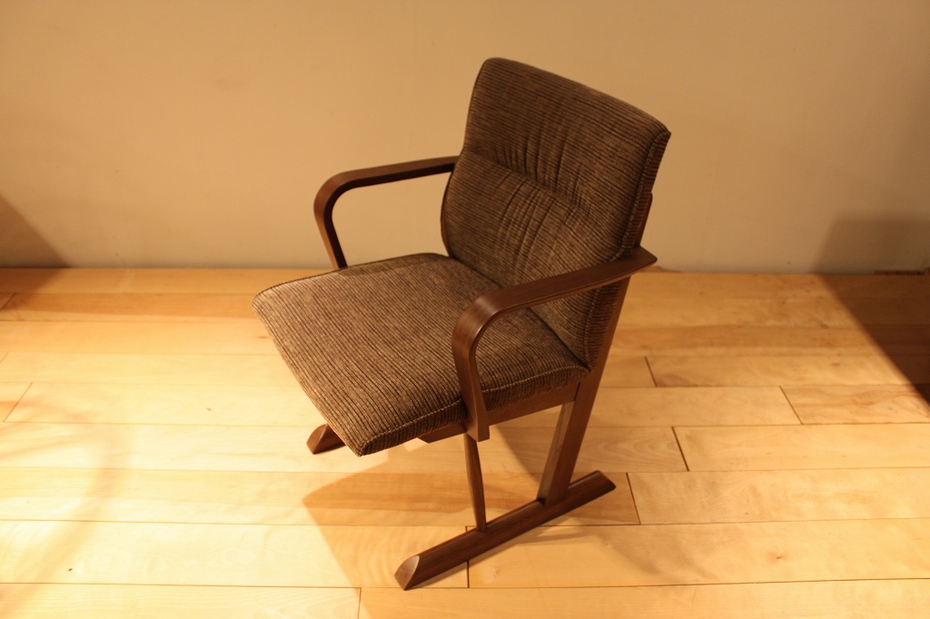 円空LDアームチェア | Chair | Products | マルカ木工