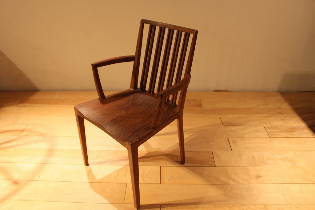 和坐アームチェア | Chair | Products | マルカ木工