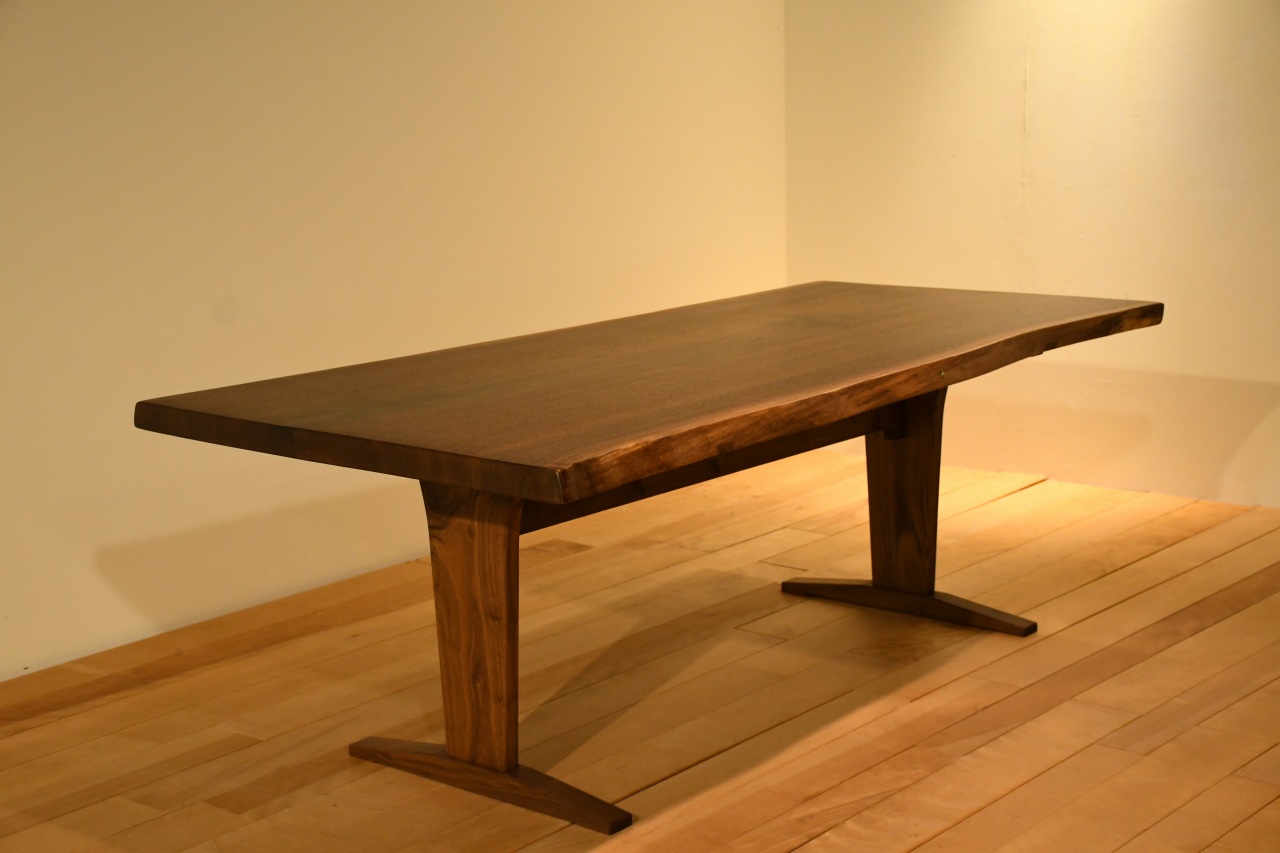ブラックウォールナット　２０１５一枚板テーブル | マルカ木工